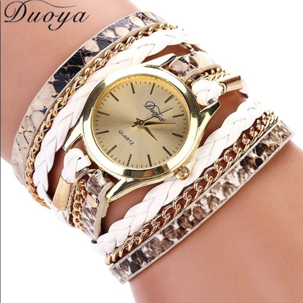 ⚜️NEW ⚜️White with gold wrap bracelet watch